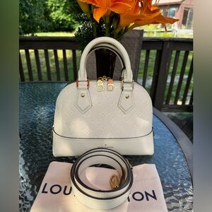 ❌SOLD❌ Louis Vuitton Empreinte Neo Alma BB Cream